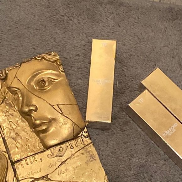 TOM FORD Soleil Flawless Glow Foundation Shade DUSK - Picture 3 of 12